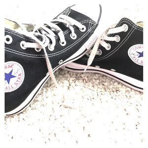 Black high top converse